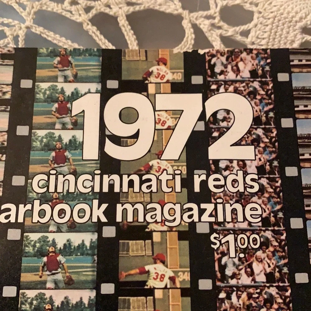 1972 Cincinnati Reds Yearbook-Pete Rose Johnny Bench Joe Morgan Tony Perez Good